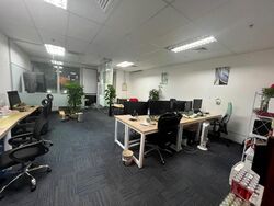 Sunshine Plaza (D7), Office #504171351